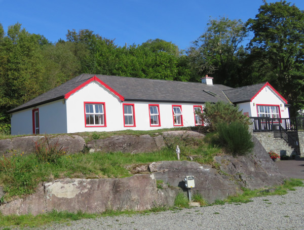 Hungry Hill Lodge & Camping - Self Catering Lodge